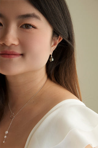 How to Guide: Styling Pearl Jewelry