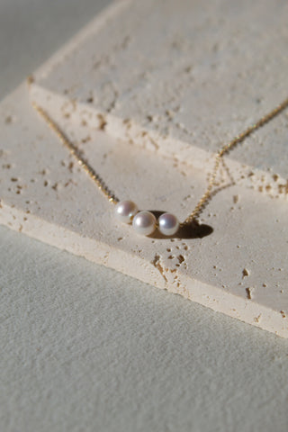 Hanako Pearl Necklace