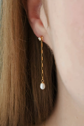 Nagisa Pearl Drop Earrings
