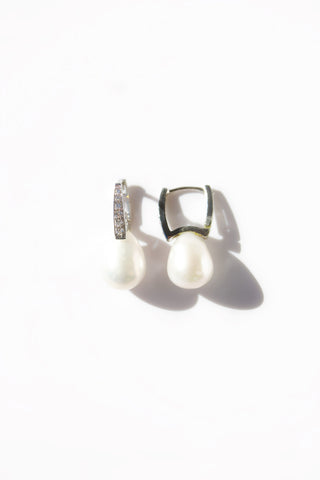 Emiyo Pearl Earrings